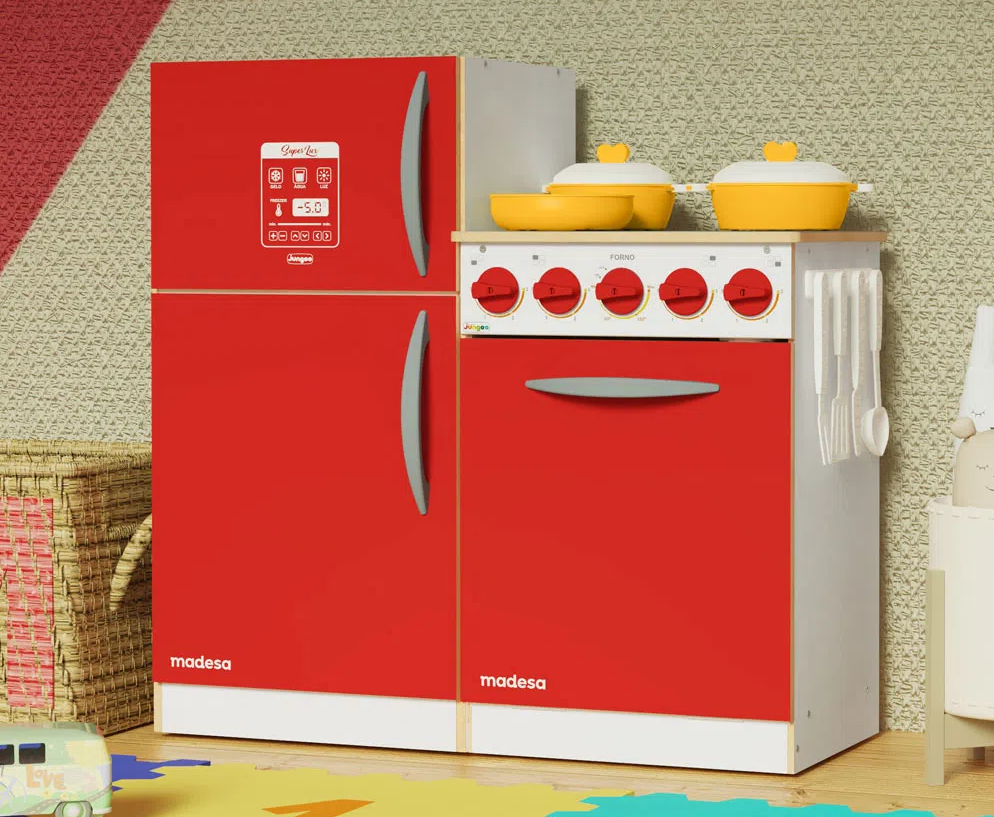 A imagem ilustra a cozinha infantil de madeira Madesa, nas cores vermelho e branco.
