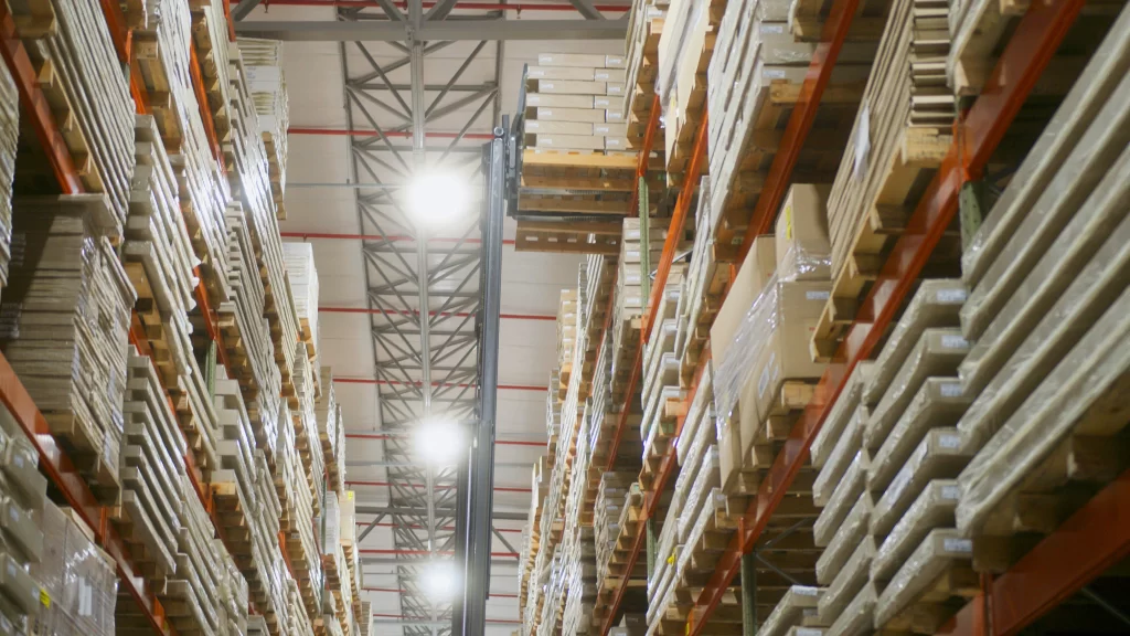 Estoque de móveis ecológicos