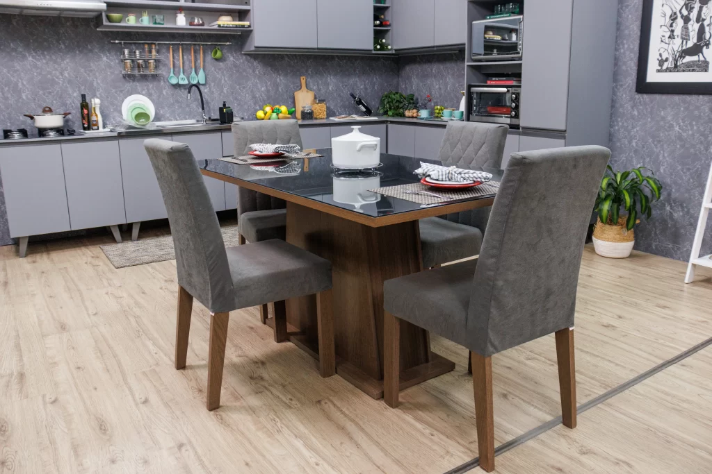 Sala de jantar Madesa cinza, uma ótima opção