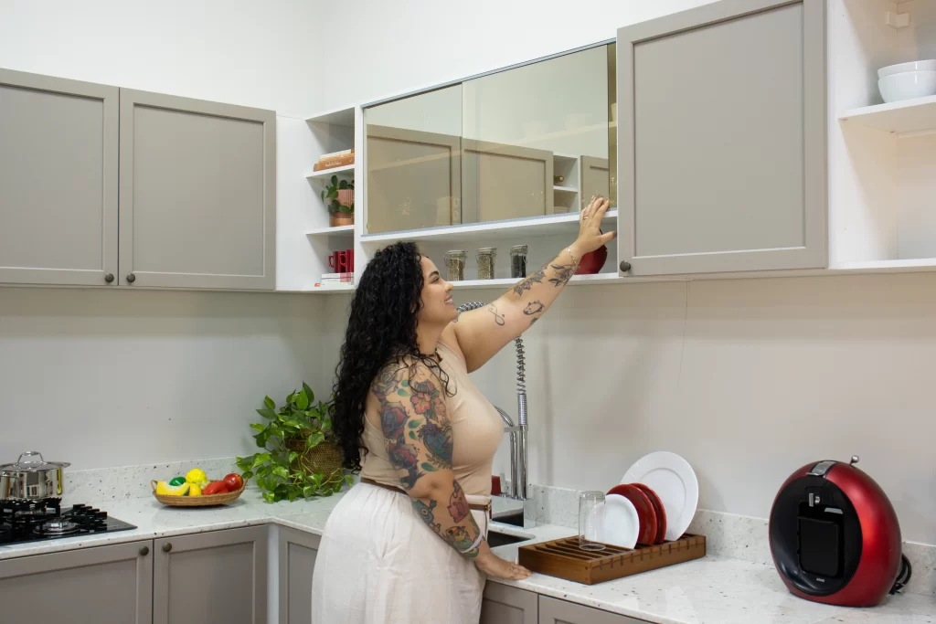 Diversas linhas de cozinha Madesa.