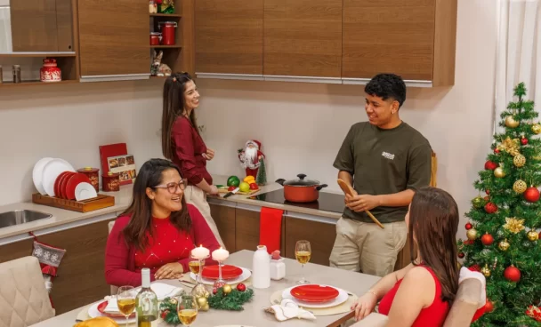 Decoração de Natal em Mesa de Jantar Madesa