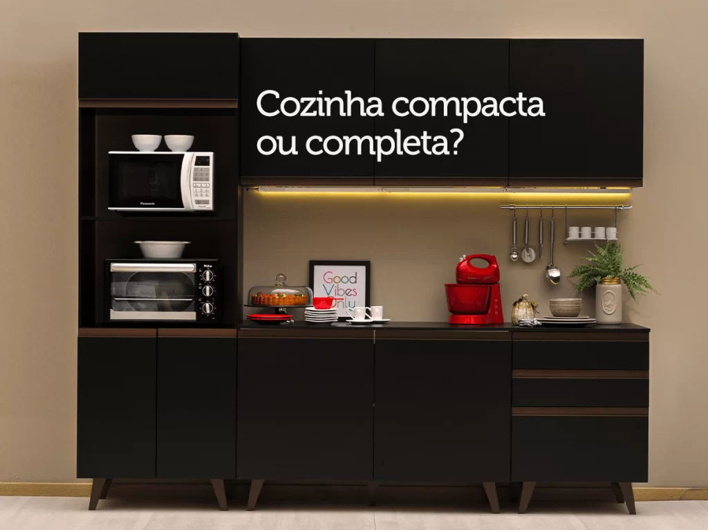 Cozinha completa Reims preta da Madesa com eletrodomésticos e utensílios vermelhos.