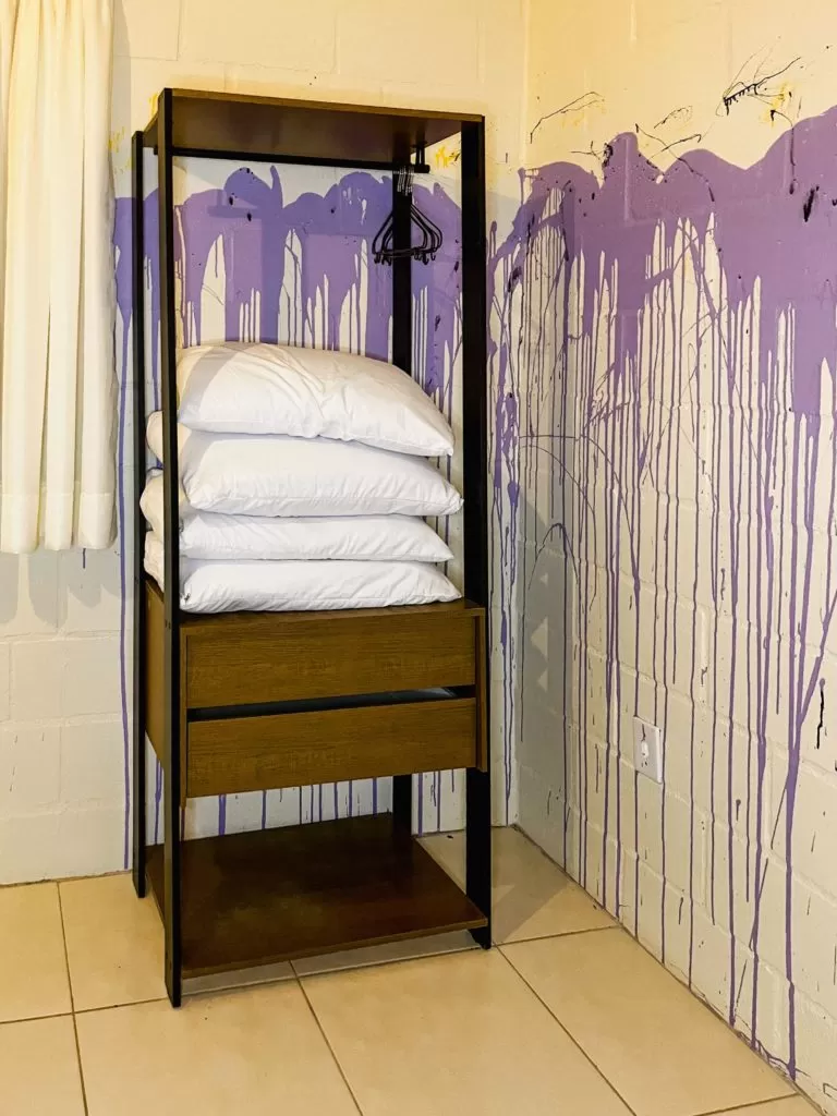 Clóset é uma das melhores opções em móveis de madeira